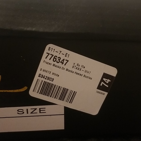 Shoes - Picture 9 of 9